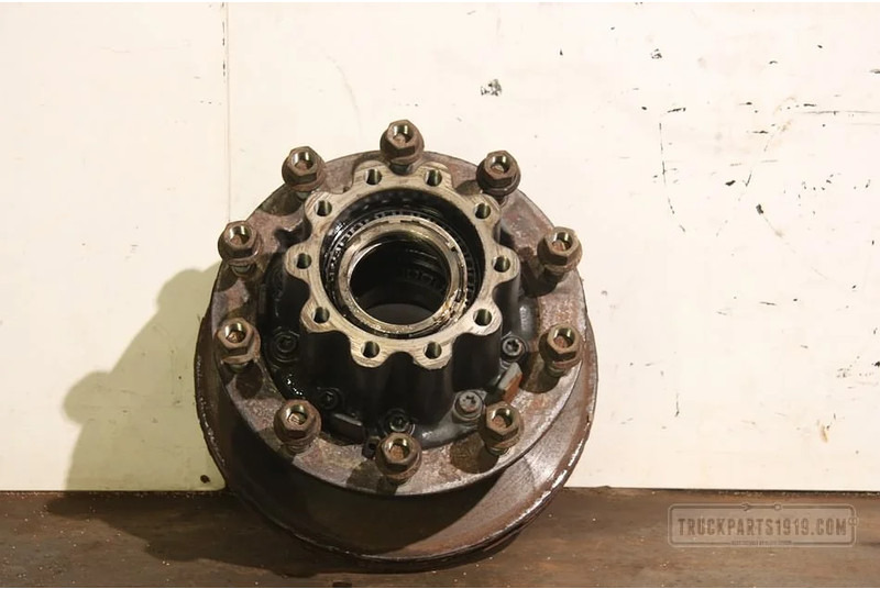 Mercedes-Benz Axle & Steering Parts Wielnaaf achter MB MP4 - Rumm - Veoauto: pilt 1 Mercedes-Benz Axle & Steering Parts Wielnaaf achter MB MP4 - Rumm - Veoauto: pilt 1