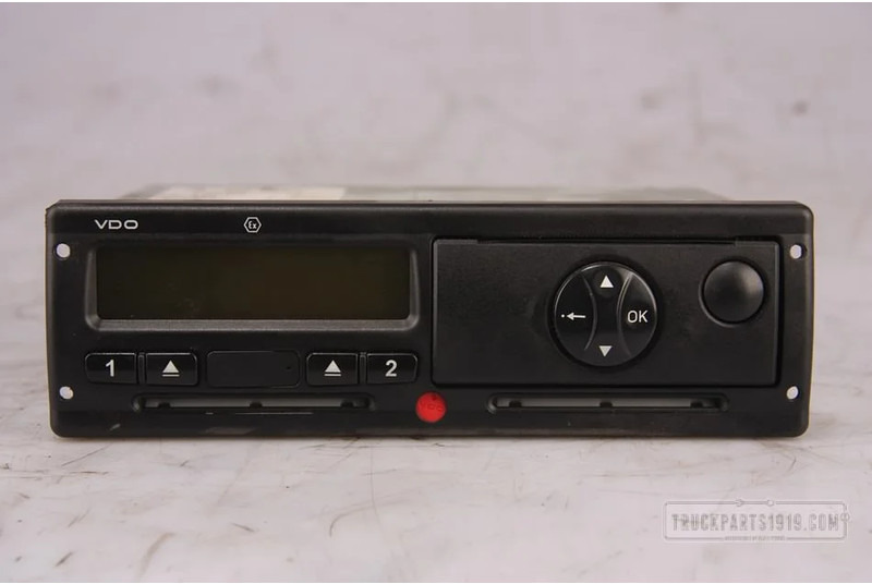 Mercedes-Benz Electrical System Tachograaf R2.0 MB MP4 - Spidomeeter - Veoauto: pilt 1 Mercedes-Benz Electrical System Tachograaf R2.0 MB MP4 - Spidomeeter - Veoauto: pilt 1