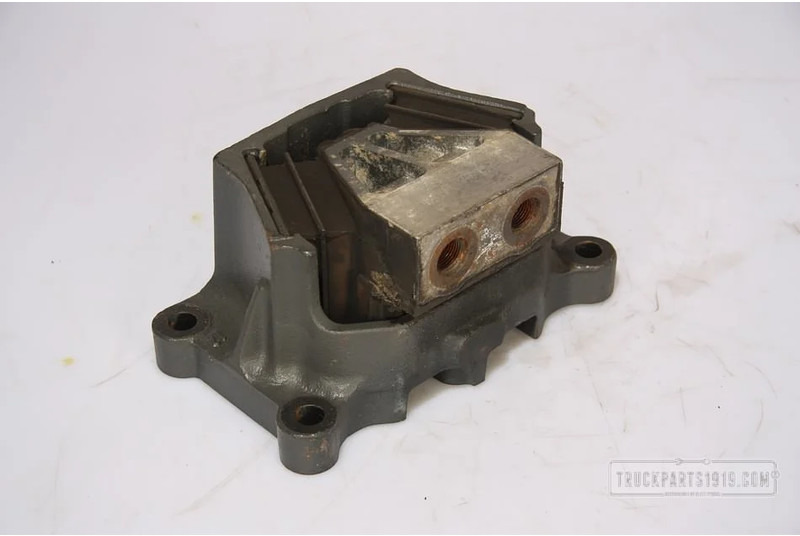 Mercedes-Benz Engines & Parts Motorsteun - Mootoripadi - Veoauto: pilt 1 Mercedes-Benz Engines & Parts Motorsteun - Mootoripadi - Veoauto: pilt 1