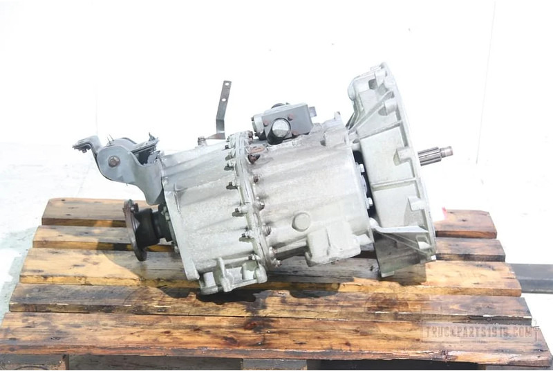 Renault Gearbox & Clutch Parts Ren.Midlum FS 4105A Versn.bak - Käigukast - Veoauto: pilt 1 Renault Gearbox & Clutch Parts Ren.Midlum FS 4105A Versn.bak - Käigukast - Veoauto: pilt 1