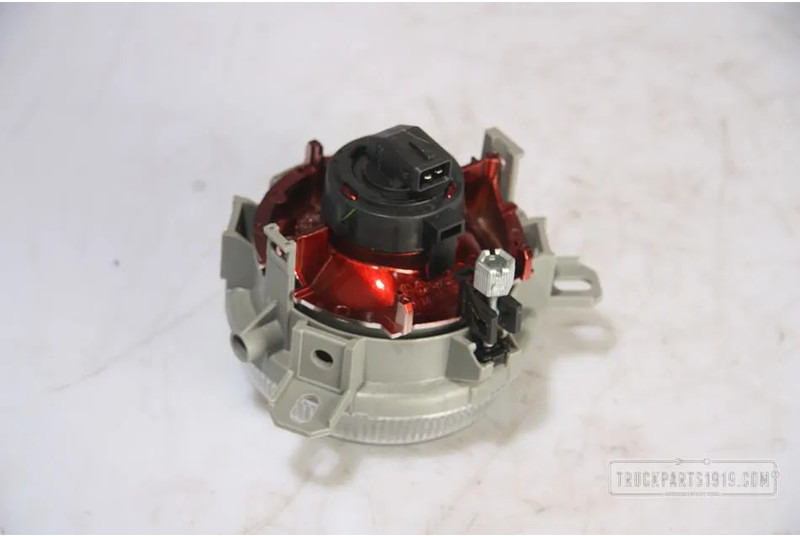 Renault Magnum 7420881197 Mistlamp - Udutuled - Veoauto: pilt 2 Renault Magnum 7420881197 Mistlamp - Udutuled - Veoauto: pilt 2