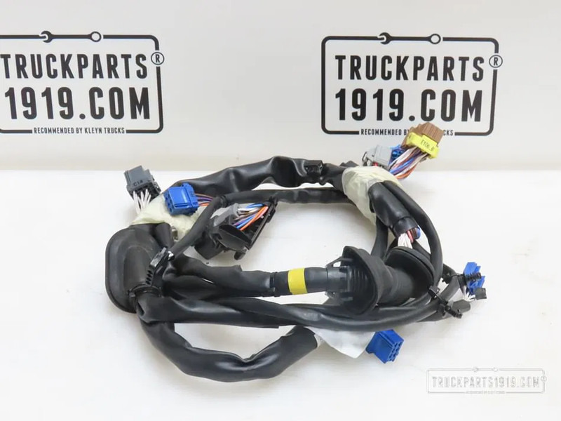 Scania Electrical System Kabelboom deur Li. Scania - Kaablid/ Juhtmestik - Veoauto: pilt 1 Scania Electrical System Kabelboom deur Li. Scania - Kaablid/ Juhtmestik - Veoauto: pilt 1