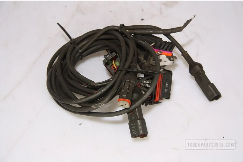 Scania Electrical System Scania Kabelboom Used - Kaablid/ Juhtmestik - Veoauto: pilt 1 Scania Electrical System Scania Kabelboom Used - Kaablid/ Juhtmestik - Veoauto: pilt 1