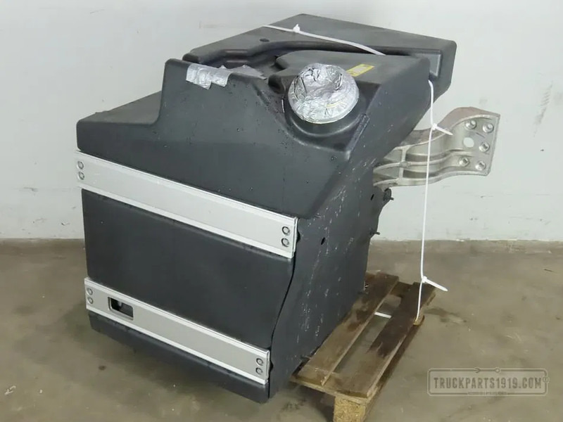 Volvo 22951971 Brandstoftank + steunen 290L - Kütusepaak - Veoauto: pilt 1 Volvo 22951971 Brandstoftank + steunen 290L - Kütusepaak - Veoauto: pilt 1