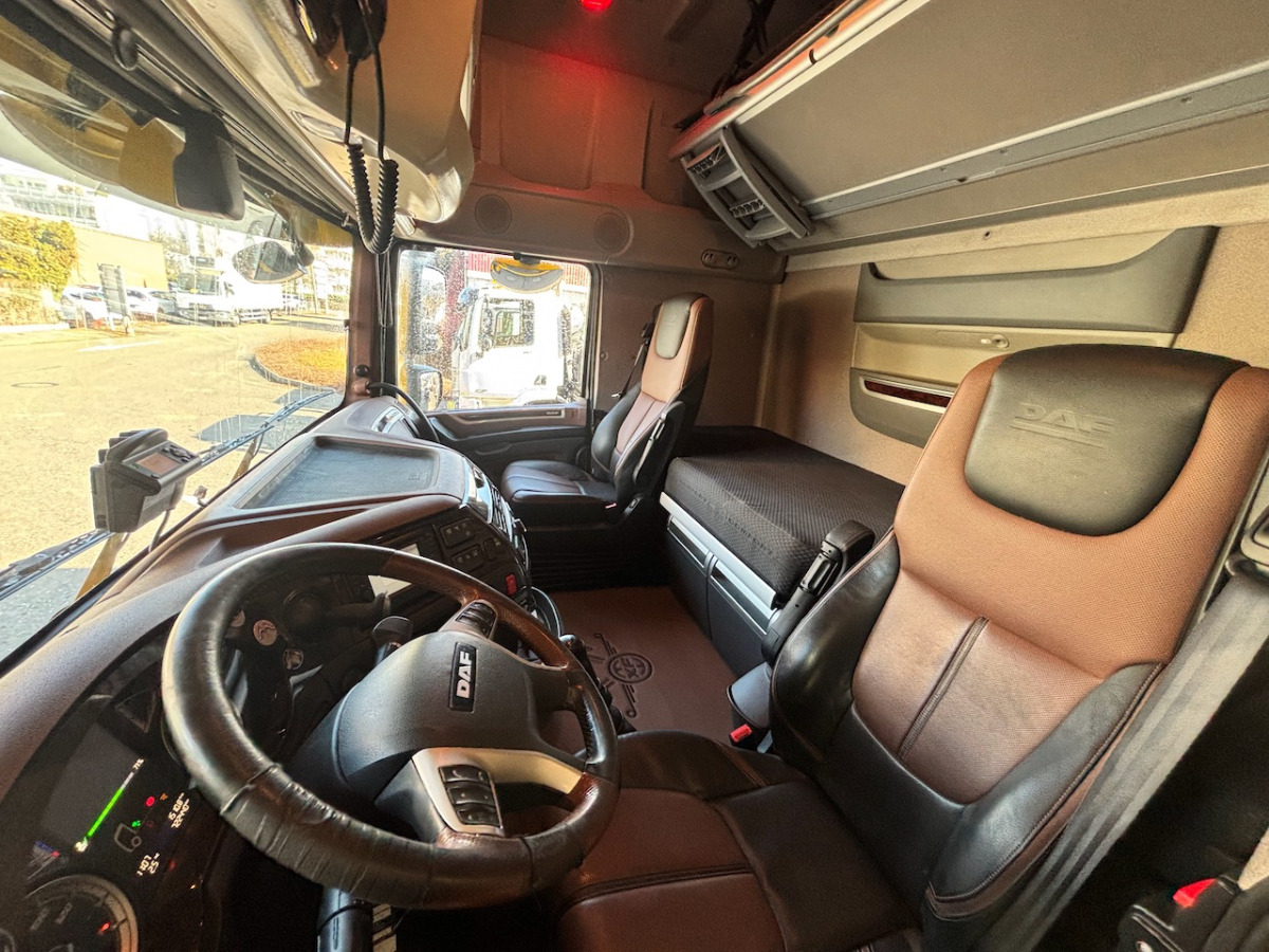 DAF FAN XF 530 LD Jumbo - Tent veoauto: pilt 4 DAF FAN XF 530 LD Jumbo - Tent veoauto: pilt 4