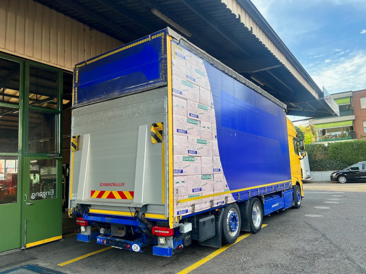 DAF XF 510 Jumbo - Tent veoauto: pilt 4 DAF XF 510 Jumbo - Tent veoauto: pilt 4