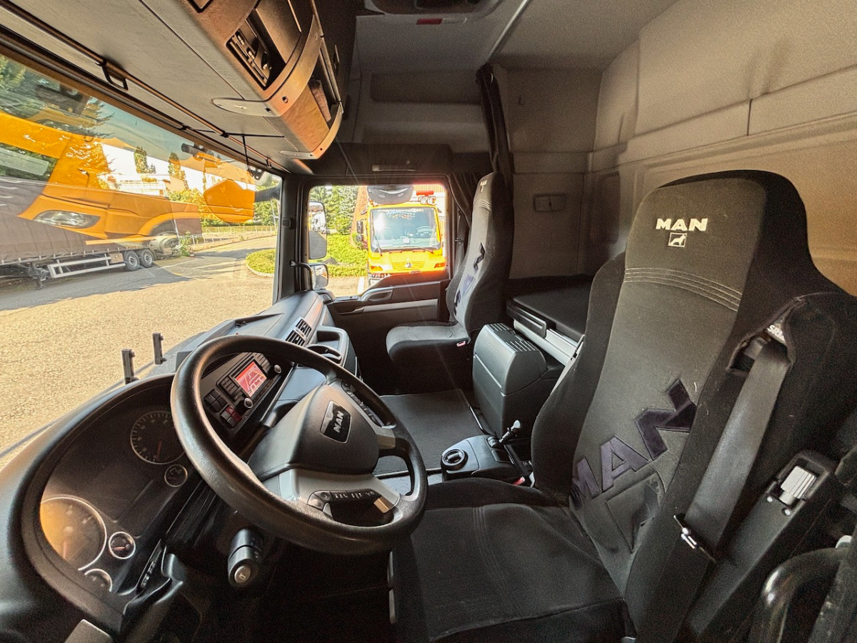 MAN TGM 18.340 - Kasti veoauto: pilt 4 MAN TGM 18.340 - Kasti veoauto: pilt 4