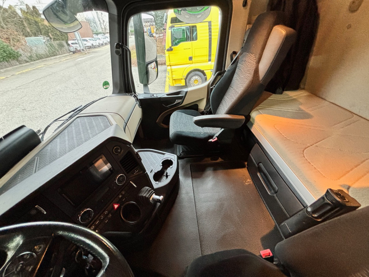 MERCEDES Actros 2543 6x2 Container Transport - Konteinerveduk/ Tõstukiga veoauto: pilt 5 MERCEDES Actros 2543 6x2 Container Transport - Konteinerveduk/ Tõstukiga veoauto: pilt 5