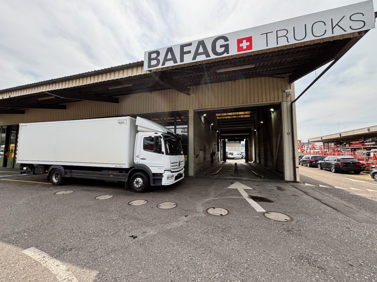 MERCEDES Atego 1530 - Kasti veoauto: pilt 2 MERCEDES Atego 1530 - Kasti veoauto: pilt 2