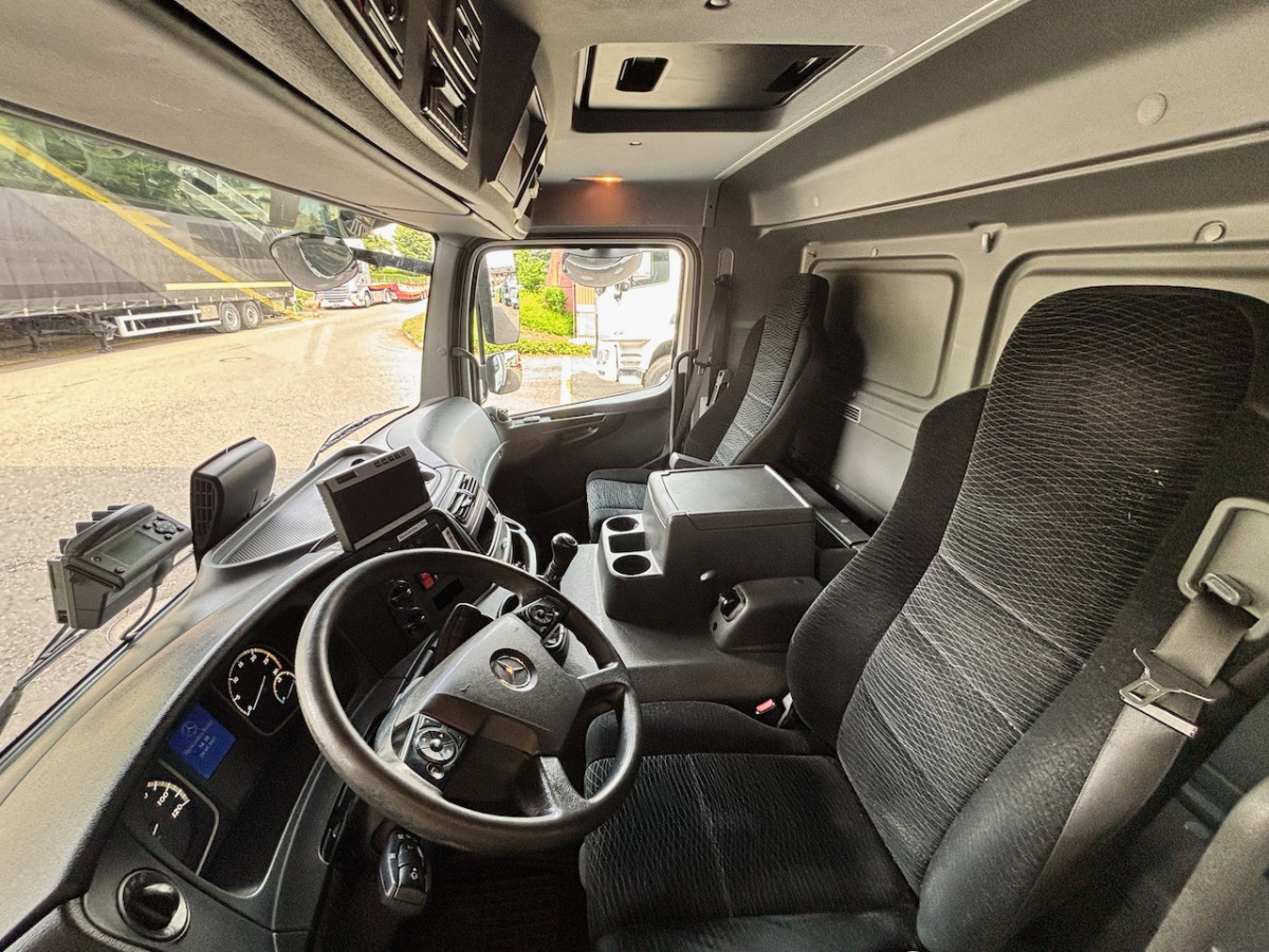 MERCEDES Atego 1530 - Kasti veoauto: pilt 4 MERCEDES Atego 1530 - Kasti veoauto: pilt 4