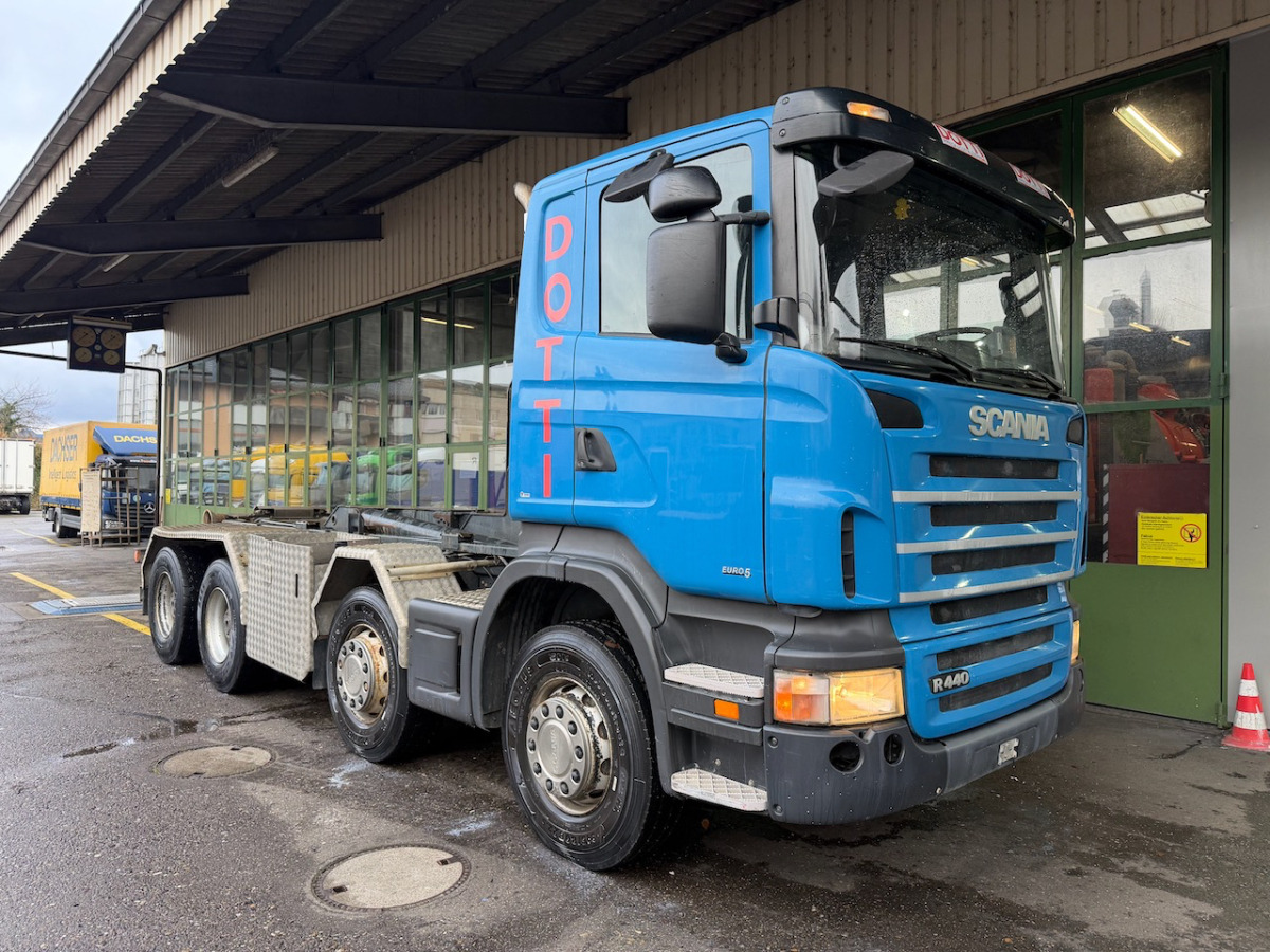 SCANIA R440 CB 8x4 - Konkstõstukiga veoauto: pilt 1 SCANIA R440 CB 8x4 - Konkstõstukiga veoauto: pilt 1