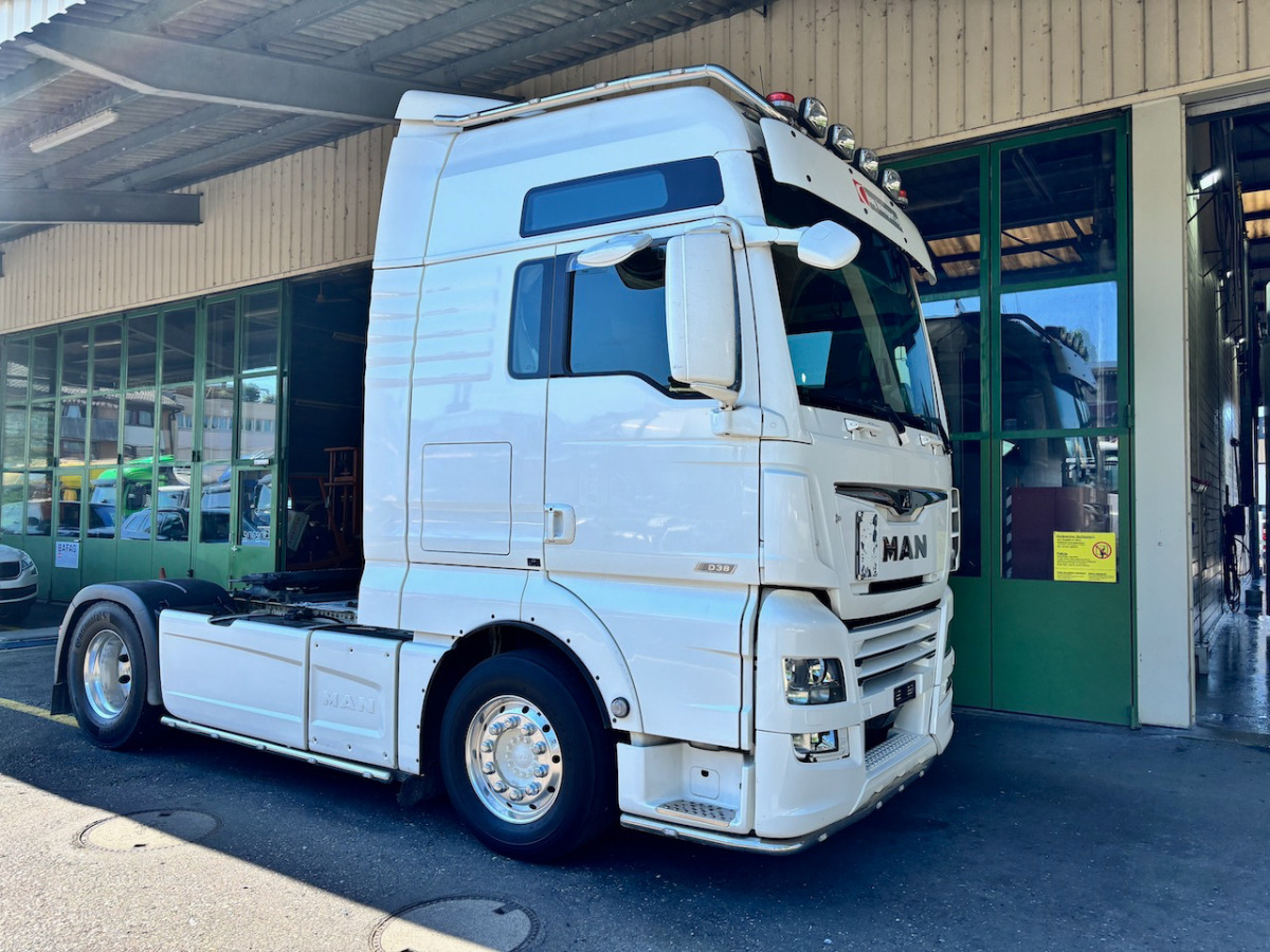MAN TGX 18.640 - Sadulveok: pilt 1 MAN TGX 18.640 - Sadulveok: pilt 1