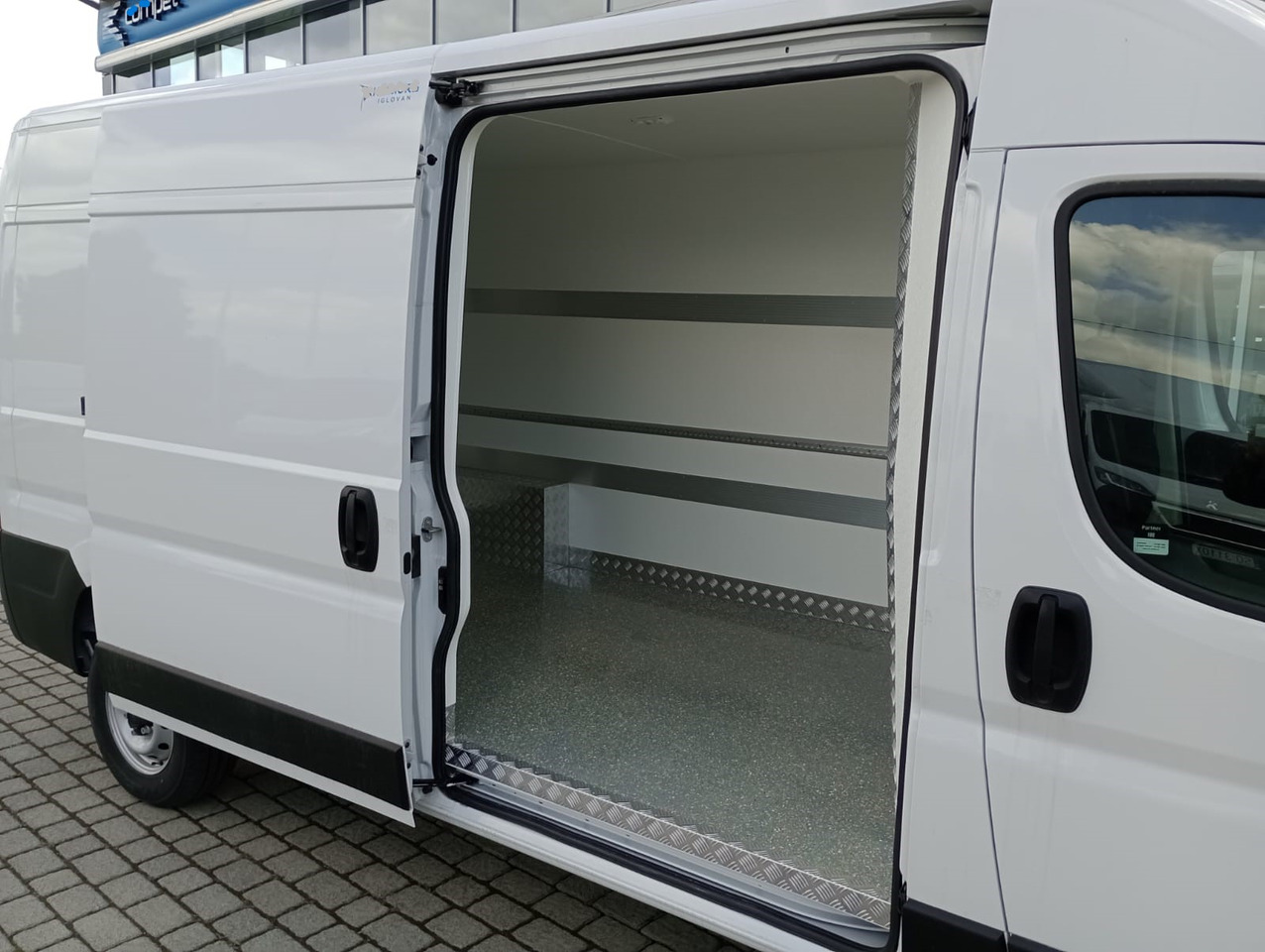 Fiat Ducato 140 L3H2 Kühlkasten - Tarbesõiduk külmik: pilt 4 Fiat Ducato 140 L3H2 Kühlkasten - Tarbesõiduk külmik: pilt 4