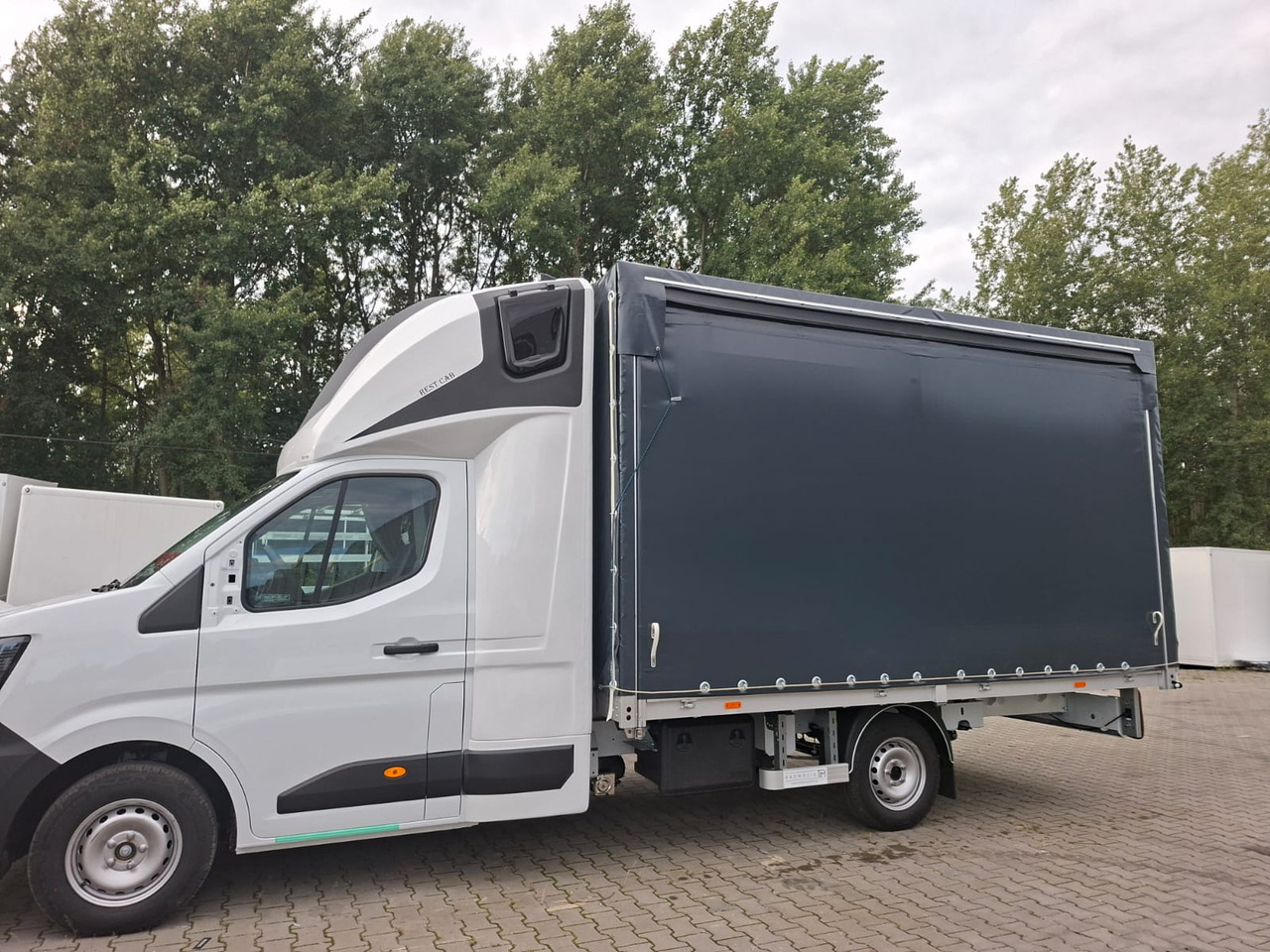 Renault Master 8PAL Double Cab - Tent tarbesõiduk, Meeskonnaauto: pilt 3 Renault Master 8PAL Double Cab - Tent tarbesõiduk, Meeskonnaauto: pilt 3