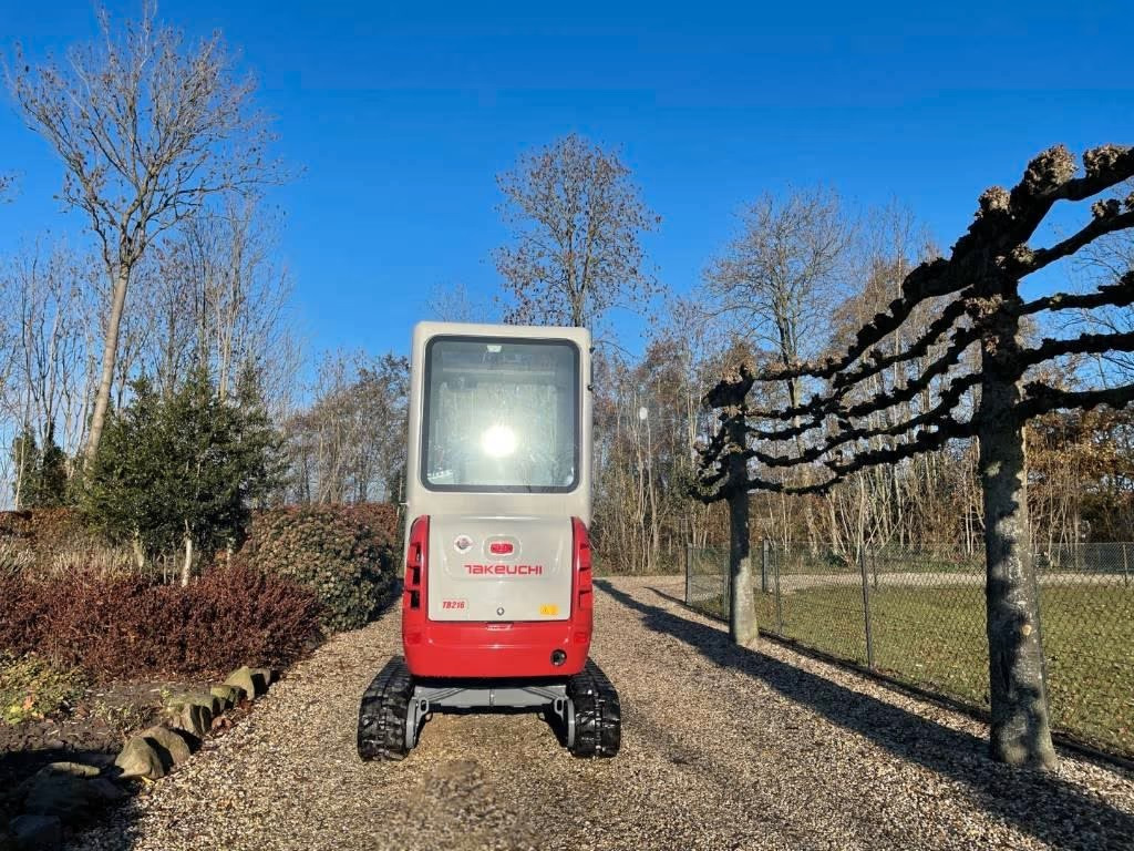 TAKEUCHI TB216 - Miniekskavaator: pilt 5 TAKEUCHI TB216 - Miniekskavaator: pilt 5