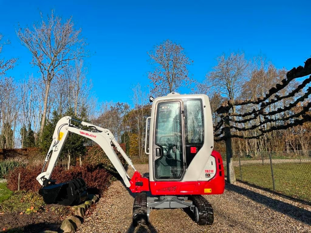 TAKEUCHI TB216 - Miniekskavaator: pilt 3 TAKEUCHI TB216 - Miniekskavaator: pilt 3