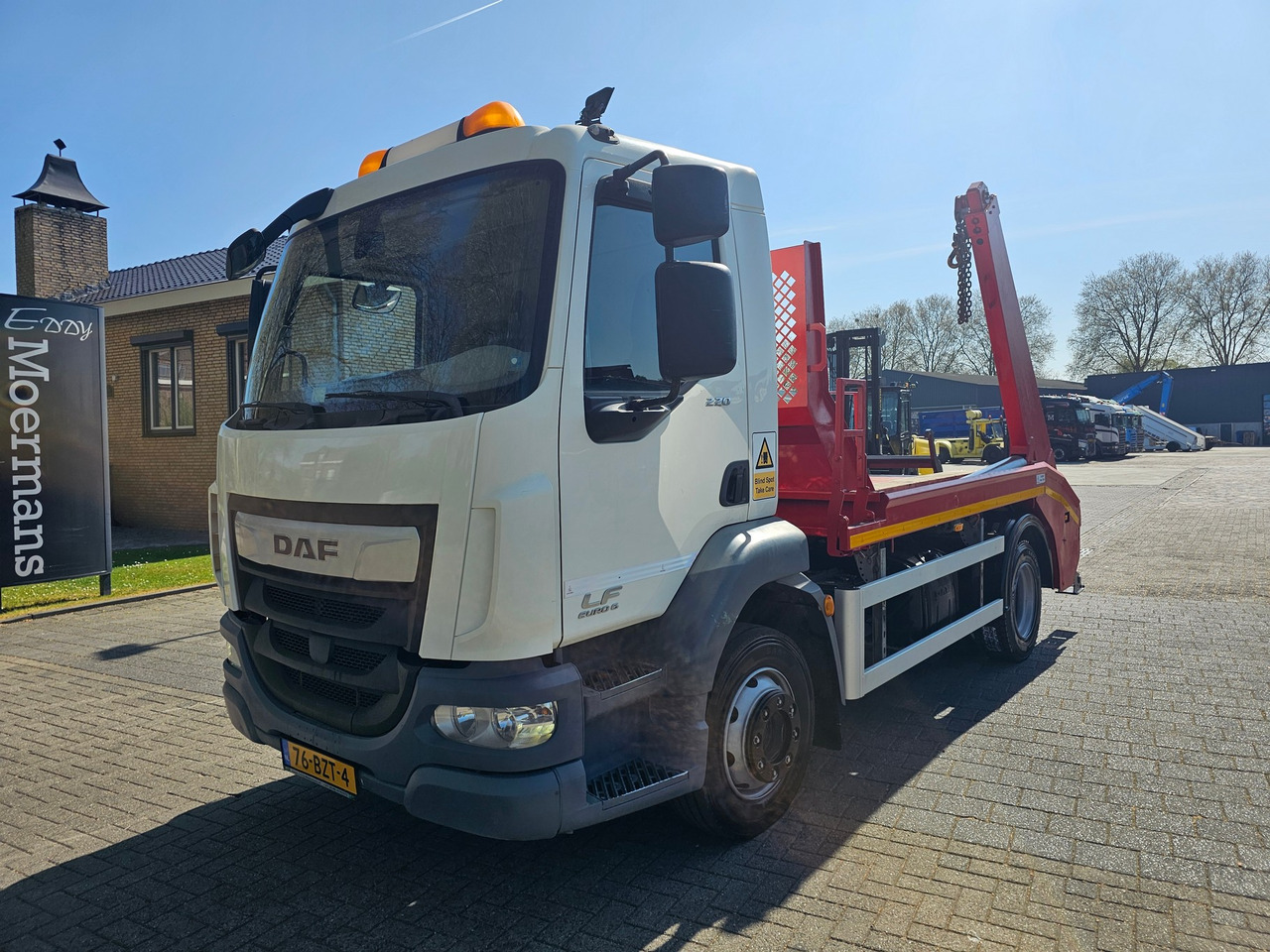 DAF LF 220 Euro 6 - Nöörtõstukiga veoauto: pilt 3 DAF LF 220 Euro 6 - Nöörtõstukiga veoauto: pilt 3