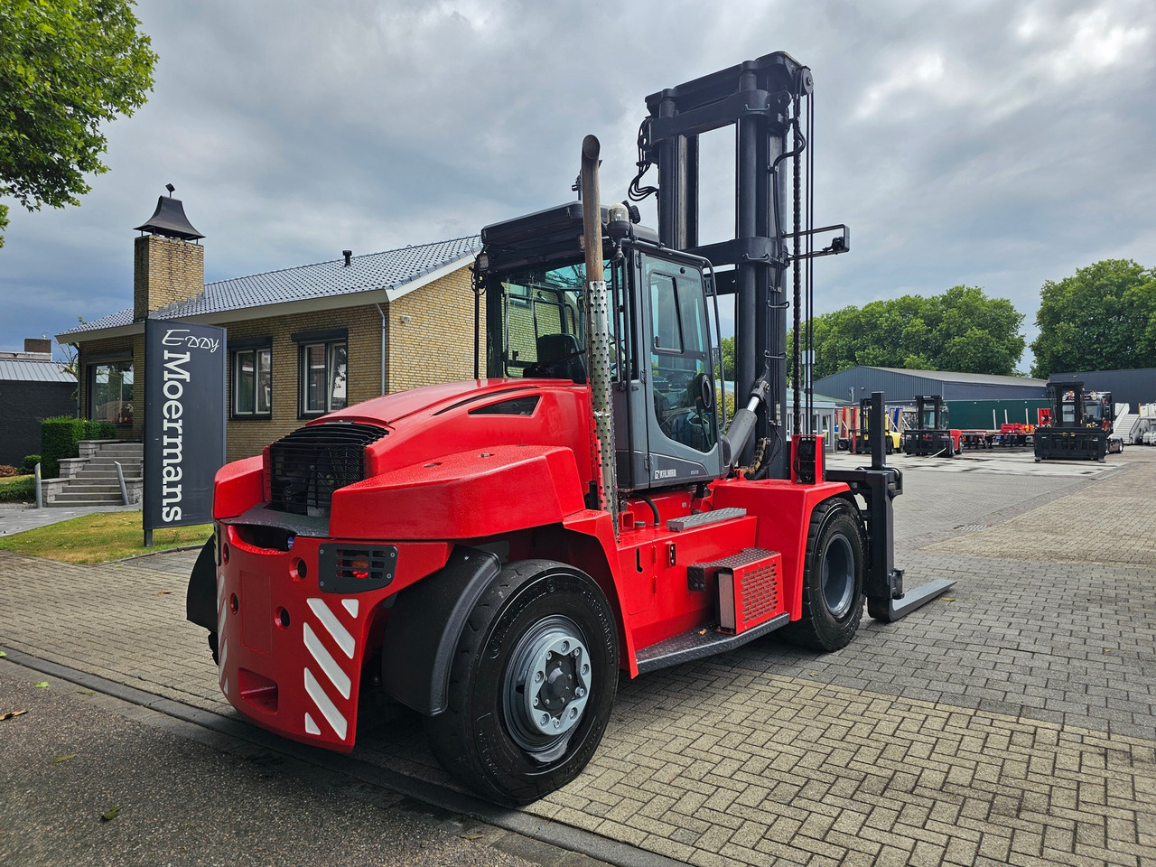 Kalmar DCG 120-6 Diesel - Kahveltõstuk: pilt 4 Kalmar DCG 120-6 Diesel - Kahveltõstuk: pilt 4