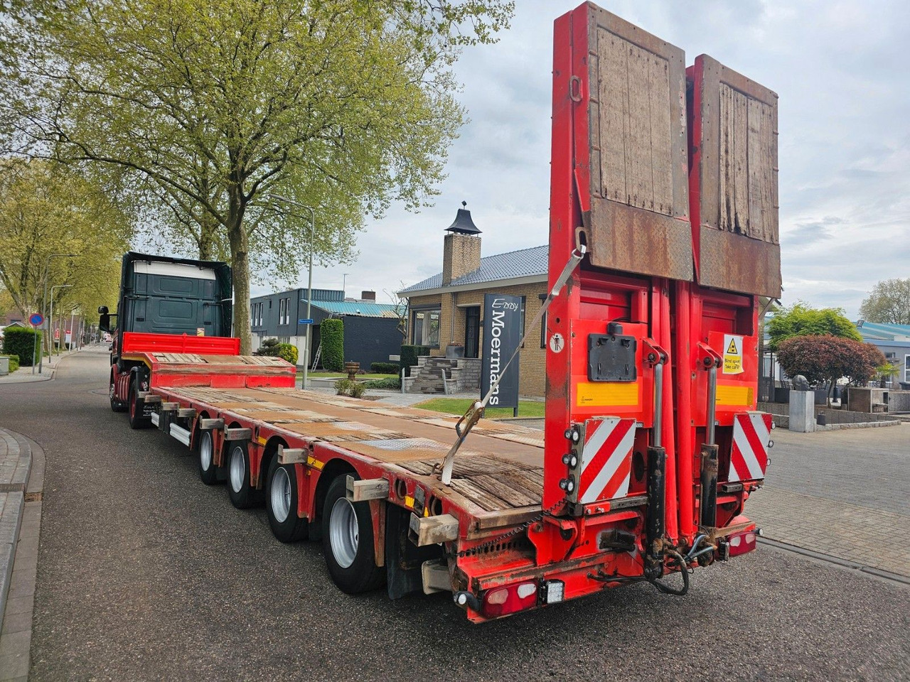 Kässbohrer LB4E Semie Tieflader Mit Rampen - Madal platvormpoolhaagis: pilt 4 Kässbohrer LB4E Semie Tieflader Mit Rampen - Madal platvormpoolhaagis: pilt 4