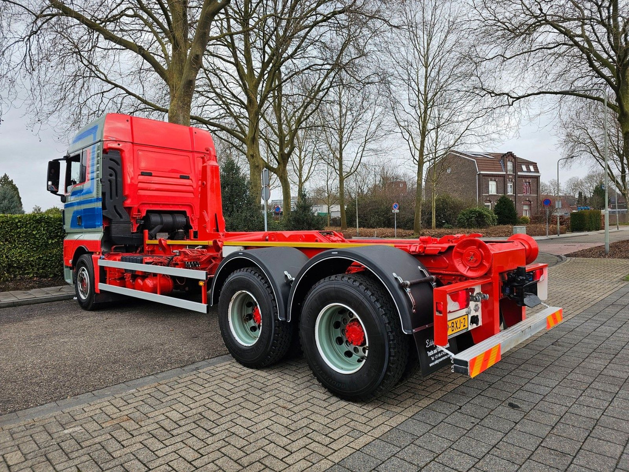 MAN TGX 26.560 XLX 6x4 Abrollkipper - Konkstõstukiga veoauto: pilt 3 MAN TGX 26.560 XLX 6x4 Abrollkipper - Konkstõstukiga veoauto: pilt 3