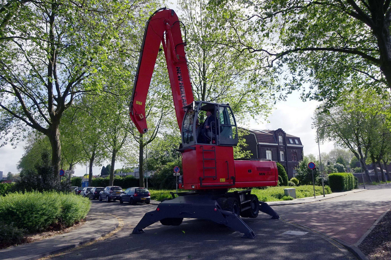 New Holland MH 6.6 Materialhandler With Magnet System - Jäätme-/ Tööstuslik käitleja: pilt 3 New Holland MH 6.6 Materialhandler With Magnet System - Jäätme-/ Tööstuslik käitleja: pilt 3
