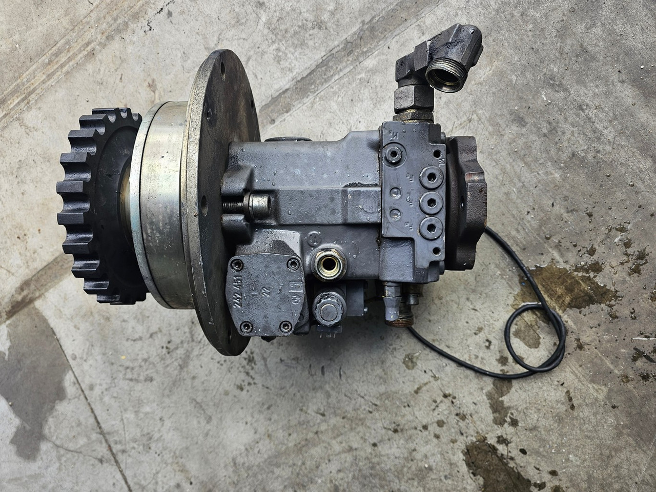 Rexroth A4VG56EP3D1 - Hüdrauliline pump - Ehitusmasinad: pilt 1 Rexroth A4VG56EP3D1 - Hüdrauliline pump - Ehitusmasinad: pilt 1