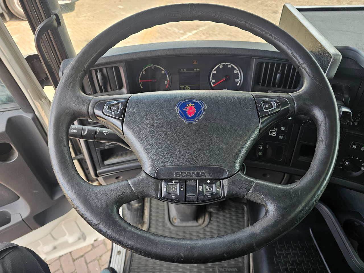 Scania R440 Highline - Sadulveok: pilt 5 Scania R440 Highline - Sadulveok: pilt 5