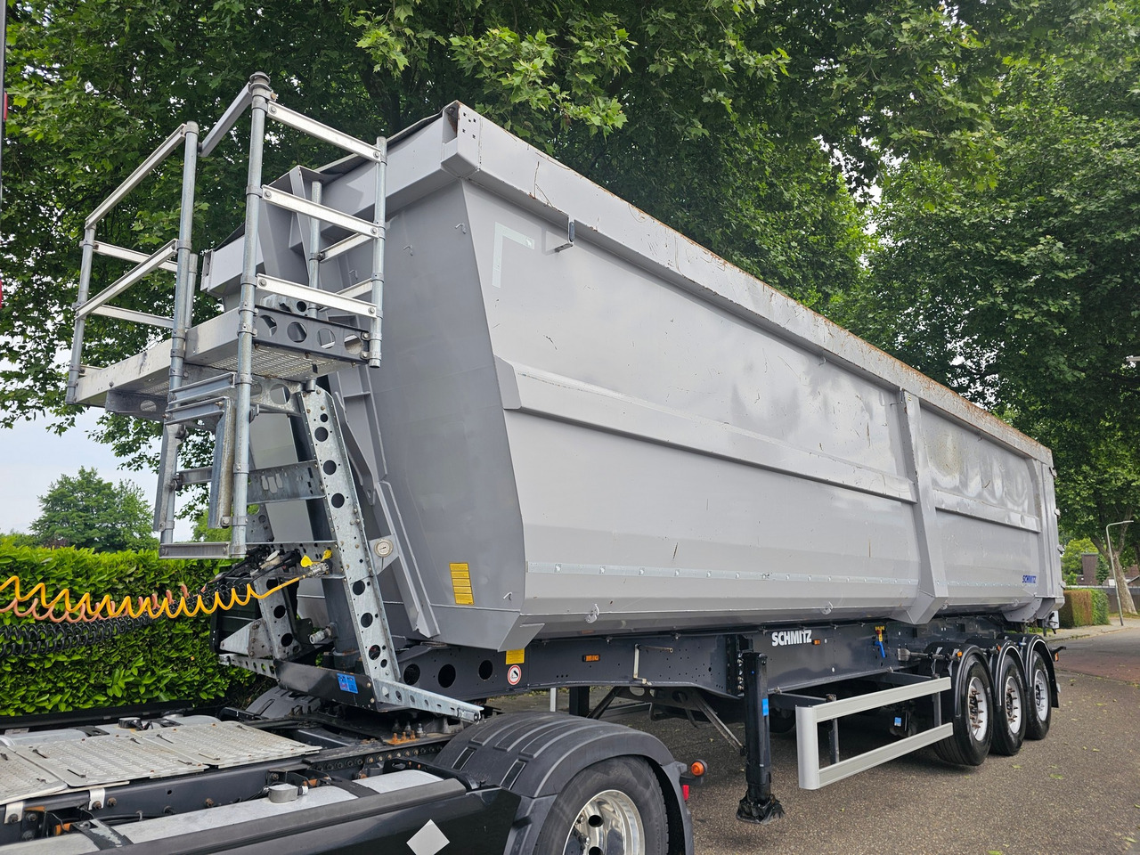 Schmitz SGF-S3 Scraptipper 55 M3 - Kallur-poolhaagis: pilt 4 Schmitz SGF-S3 Scraptipper 55 M3 - Kallur-poolhaagis: pilt 4