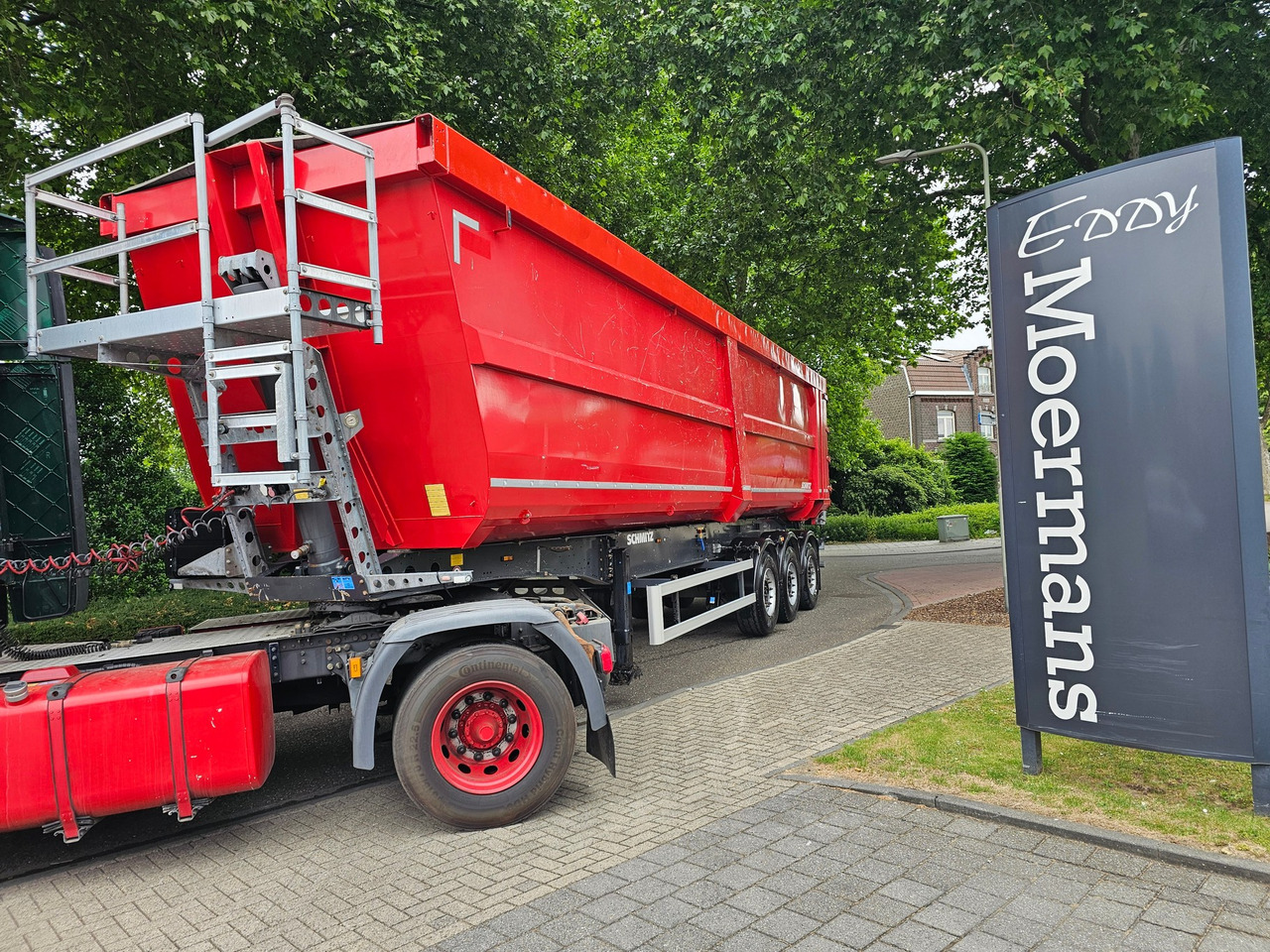 Schmitz SGF-S3 Scraptipper 55 M3 - Kallur-poolhaagis: pilt 1 Schmitz SGF-S3 Scraptipper 55 M3 - Kallur-poolhaagis: pilt 1