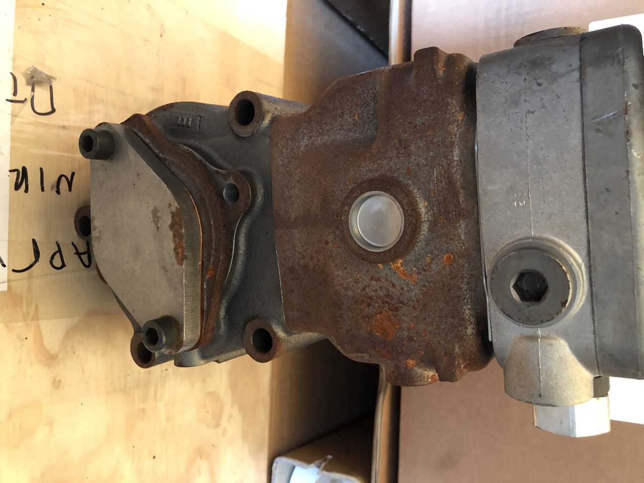 AIR COMPRESSOR MAN TGA - Õhkpidur: pilt 3 AIR COMPRESSOR MAN TGA - Õhkpidur: pilt 3