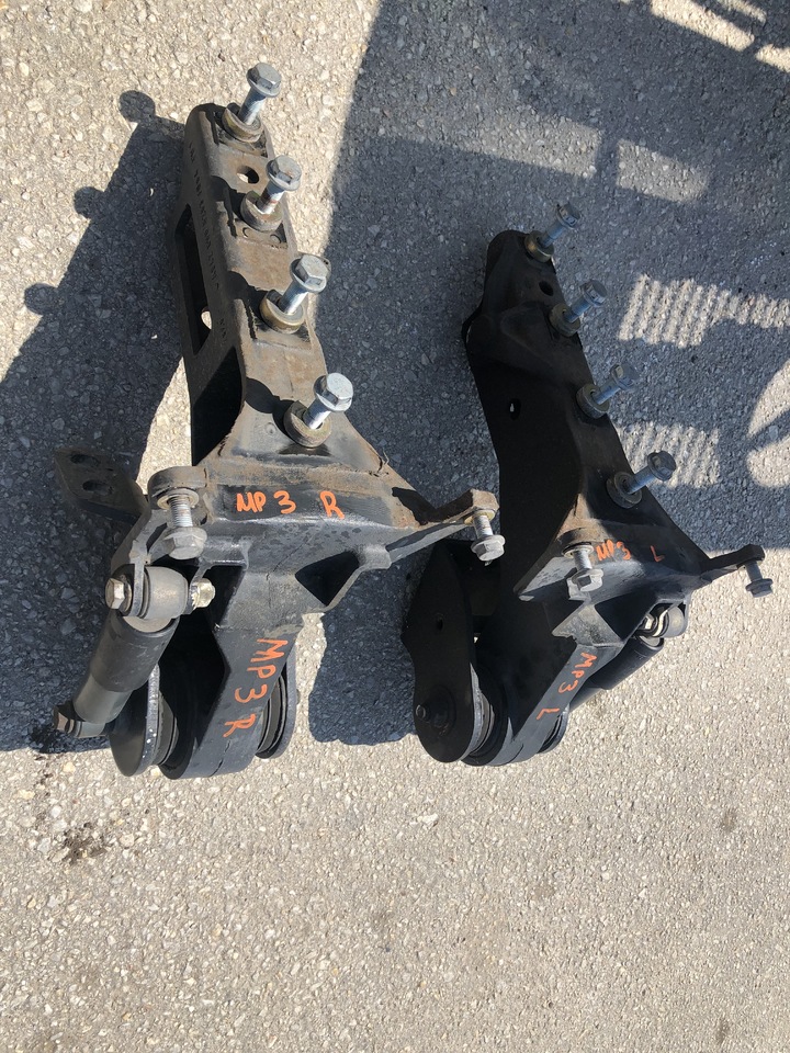 BEARING BRACKET LEFT AND RIGHT ACTROS - Kabiini vedrustus - Veoauto: pilt 4 BEARING BRACKET LEFT AND RIGHT ACTROS - Kabiini vedrustus - Veoauto: pilt 4