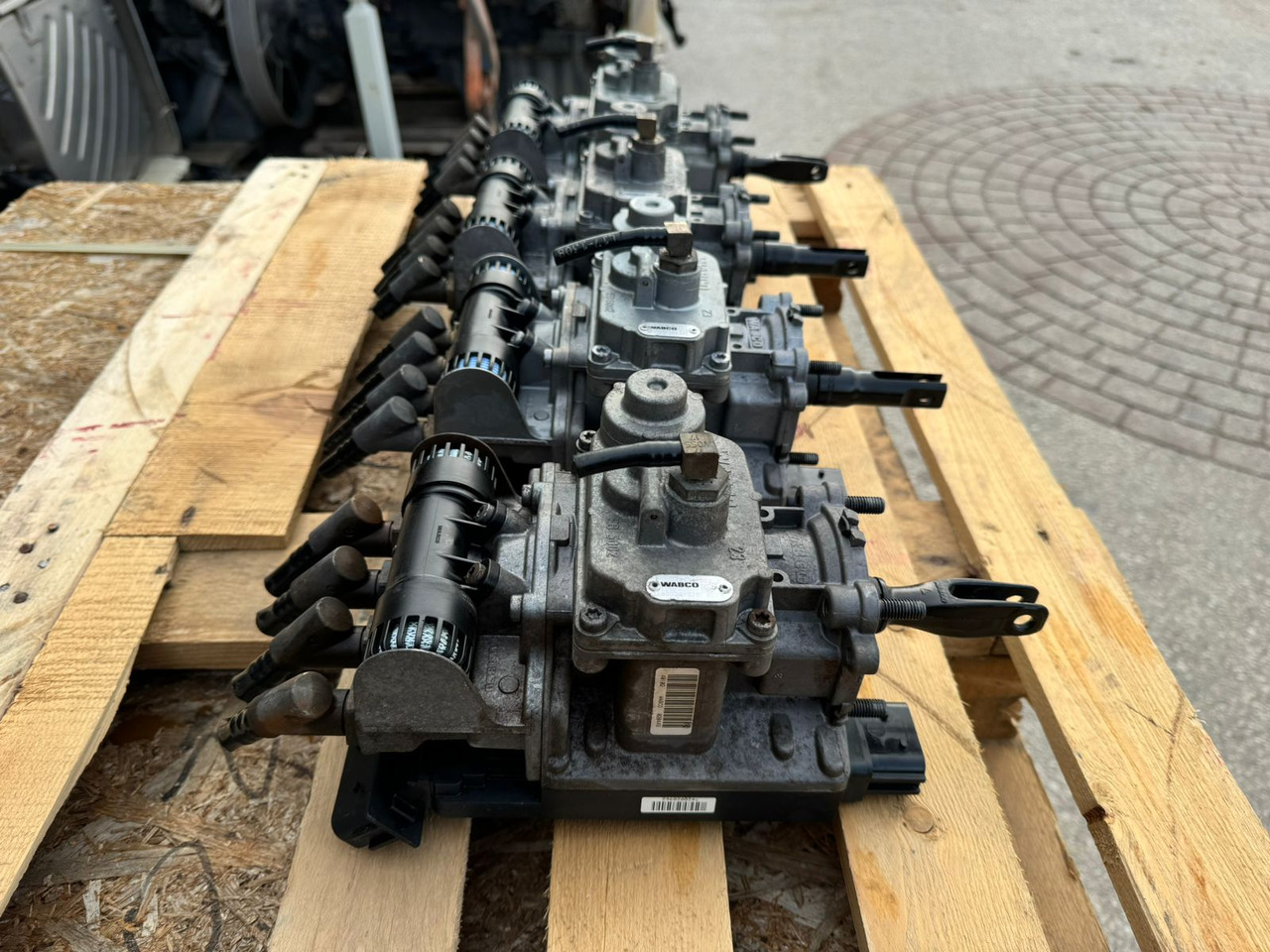 BRAKE CONTROL ELECTRONICS EPB II-CBU ATEGO - Piduriosad - Veoauto: pilt 4 BRAKE CONTROL ELECTRONICS EPB II-CBU ATEGO - Piduriosad - Veoauto: pilt 4