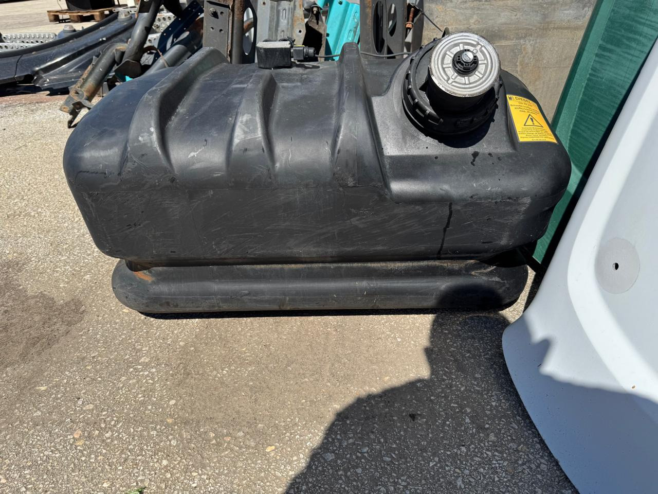 FUEL TANK ATEGO 180L - Kütusepaak - Veoauto: pilt 1 FUEL TANK ATEGO 180L - Kütusepaak - Veoauto: pilt 1