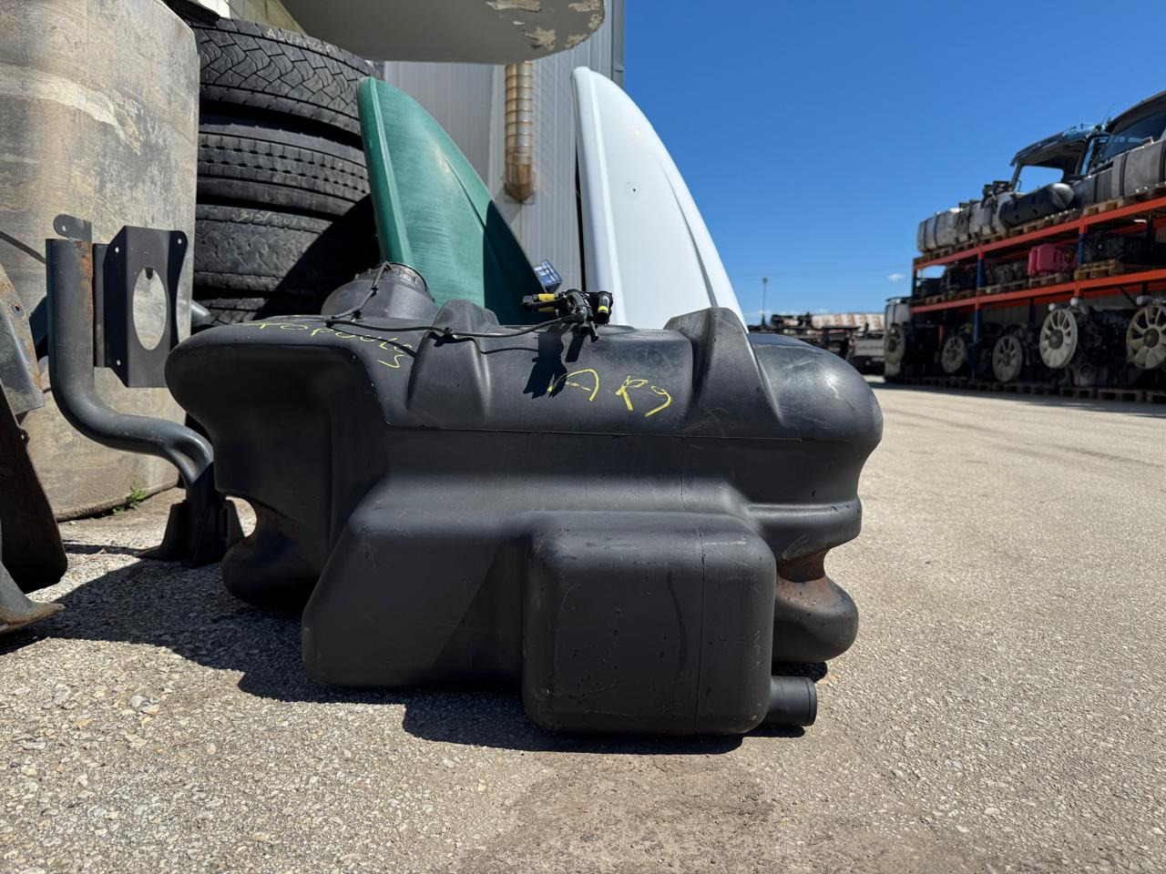 FUEL TANK ATEGO 180L - Kütusepaak - Veoauto: pilt 2 FUEL TANK ATEGO 180L - Kütusepaak - Veoauto: pilt 2