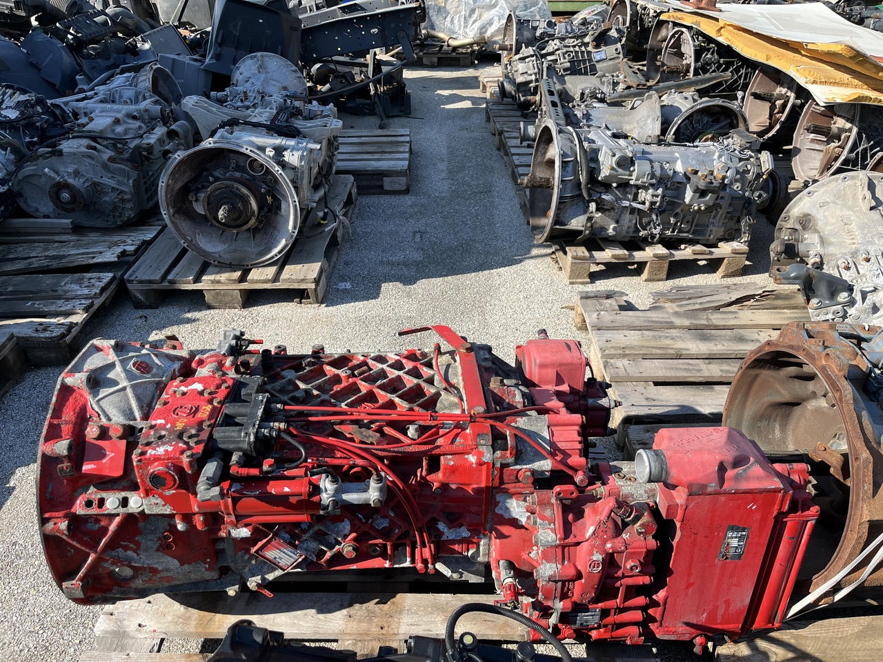 GEARBOX ZF 16S2521-INTARTER MAN TGA - Käigukast - Veoauto: pilt 3 GEARBOX ZF 16S2521-INTARTER MAN TGA - Käigukast - Veoauto: pilt 3