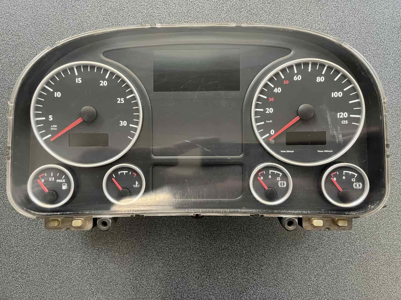 INSTRUMENTS MAN TGA - Elektrisüsteem - Veoauto: pilt 2 INSTRUMENTS MAN TGA - Elektrisüsteem - Veoauto: pilt 2
