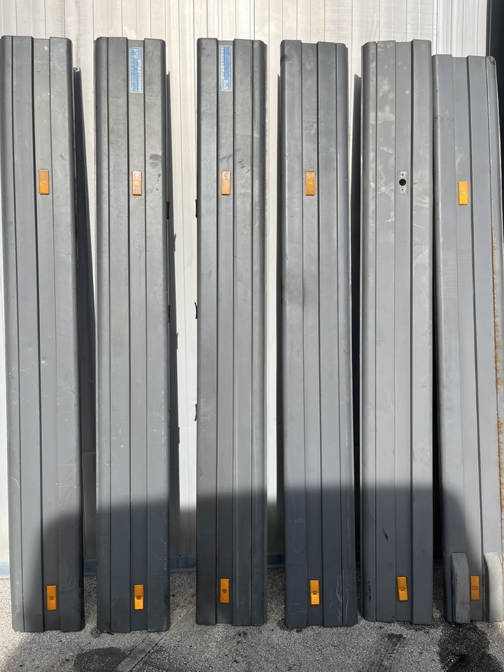 LATERAL UNDERRUN PROTECTION,PROTECTIVE RAIL,SIDE PANELLING, LEFT AND RIGHT MERCEDES-BENZ ATEGO - Aerodünaamika/ Spoiler - Veoauto: pilt 2 LATERAL UNDERRUN PROTECTION,PROTECTIVE RAIL,SIDE PANELLING, LEFT AND RIGHT MERCEDES-BENZ ATEGO - Aerodünaamika/ Spoiler - Veoauto: pilt 2