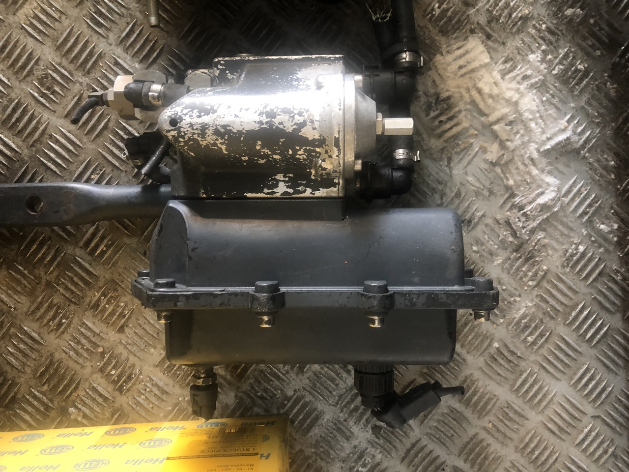MERCEDES-BENZ ACTROS-ATEGO ADBLUE PUMP MODULE - Kütusepump - Veoauto: pilt 3 MERCEDES-BENZ ACTROS-ATEGO ADBLUE PUMP MODULE - Kütusepump - Veoauto: pilt 3