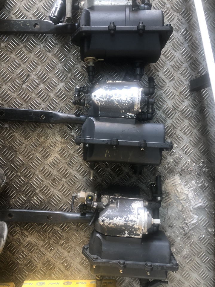MERCEDES-BENZ ACTROS-ATEGO ADBLUE PUMP MODULE - Kütusepump - Veoauto: pilt 4 MERCEDES-BENZ ACTROS-ATEGO ADBLUE PUMP MODULE - Kütusepump - Veoauto: pilt 4