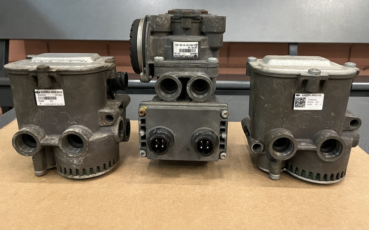 SERVICE BRAKE ATEGO KNORR-BREMSE - Piduriosad - Veoauto: pilt 1 SERVICE BRAKE ATEGO KNORR-BREMSE - Piduriosad - Veoauto: pilt 1