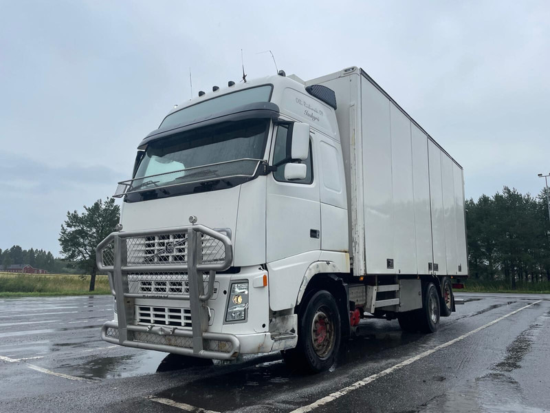 Volvo FH12 500 - Kasti veoauto: pilt 1 Volvo FH12 500 - Kasti veoauto: pilt 1