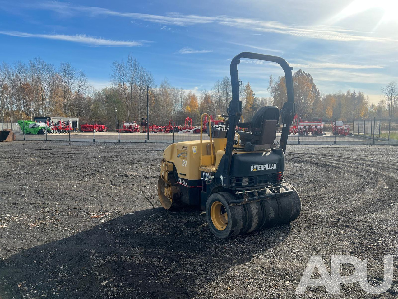 CATERPILLAR CB-225E - Rullija: pilt 3 CATERPILLAR CB-225E - Rullija: pilt 3