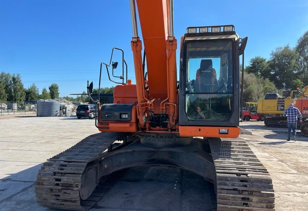 Doosan DX255LC-3 - Lintekskavaator: pilt 2 Doosan DX255LC-3 - Lintekskavaator: pilt 2
