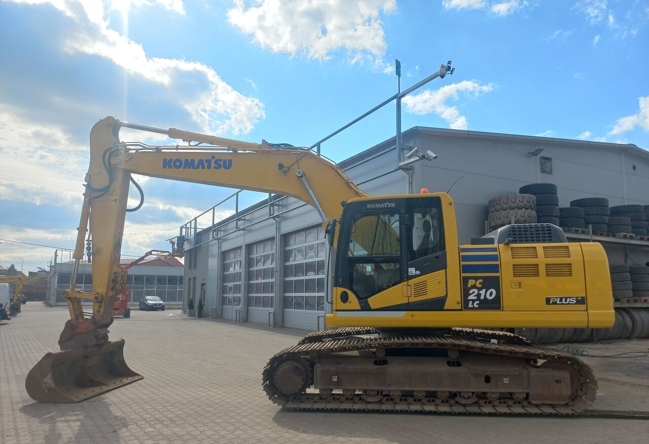Komatsu Komatsu PC 210LC-10 - Lintekskavaator: pilt 5 Komatsu Komatsu PC 210LC-10 - Lintekskavaator: pilt 5
