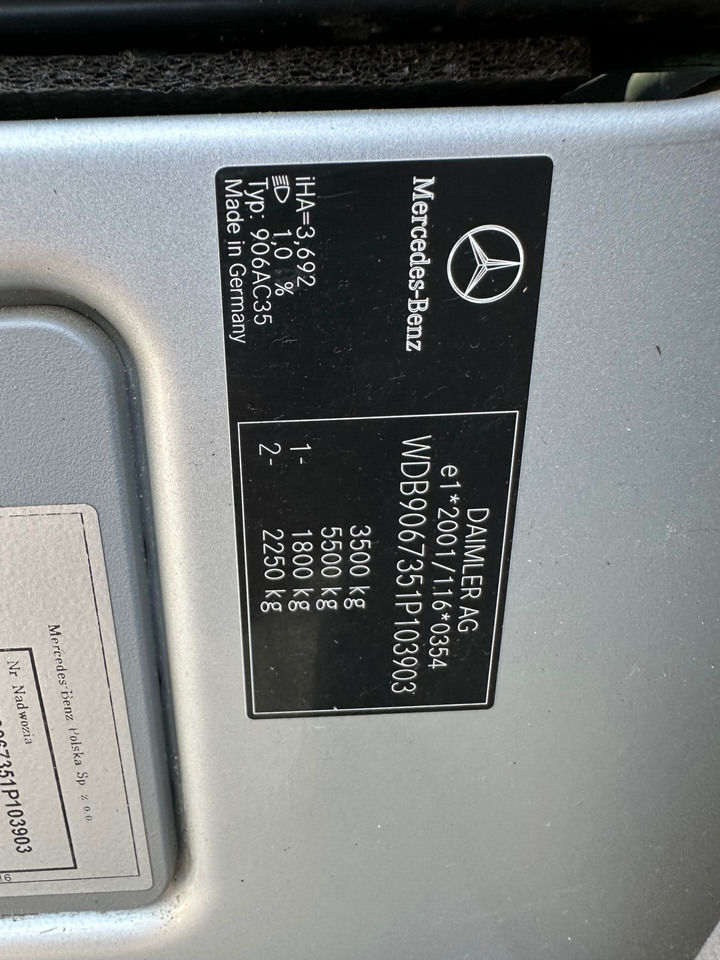 Meredes-Benz Sprinter 319 Bluetec 9 osobowy - Mikrobuss: pilt 4 Meredes-Benz Sprinter 319 Bluetec 9 osobowy - Mikrobuss: pilt 4