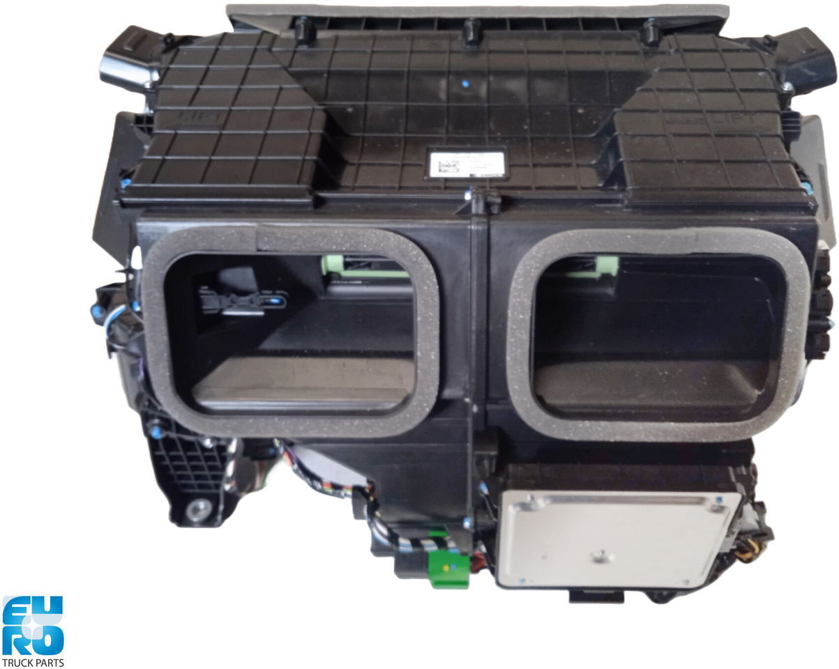 DAF XF 106 VERWARMING, CCC 2017- NIEUW 2302628 - Radiaator - Veoauto: pilt 3 DAF XF 106 VERWARMING, CCC 2017- NIEUW 2302628 - Radiaator - Veoauto: pilt 3