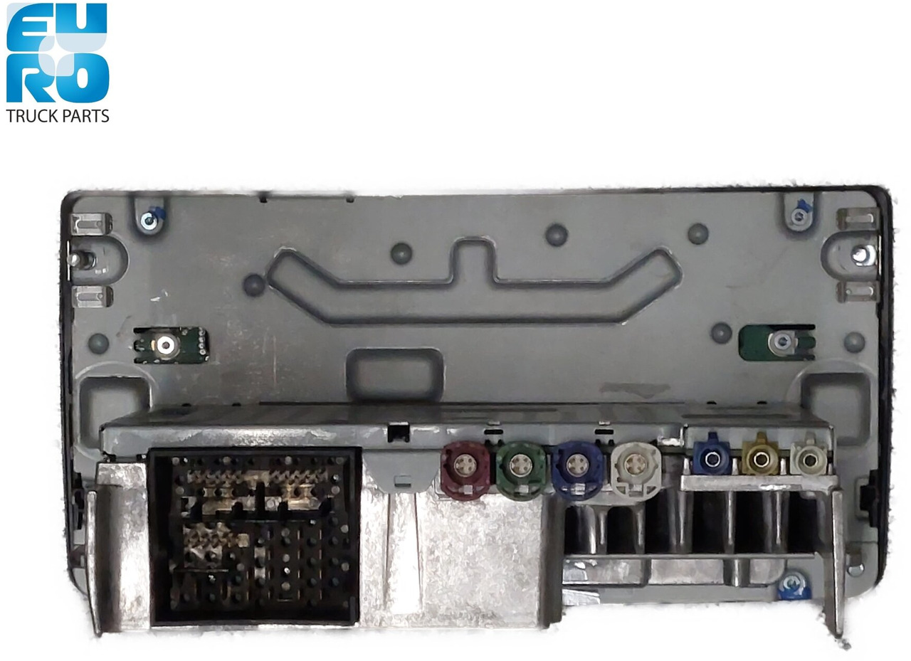 MAN MULTIMEDIA RADIO GEBRUIKT 81281006031U - Armatuurlaud - Veoauto: pilt 2 MAN MULTIMEDIA RADIO GEBRUIKT 81281006031U - Armatuurlaud - Veoauto: pilt 2