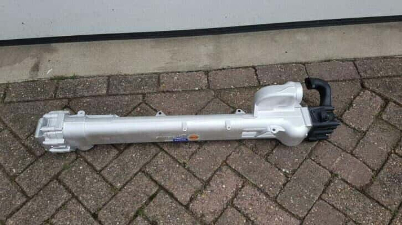 Nieuw MAN TAG D26 EGR recirkulator met houder 51081007141 - EGR-jahuti - Veoauto: pilt 4 Nieuw MAN TAG D26 EGR recirkulator met houder 51081007141 - EGR-jahuti - Veoauto: pilt 4