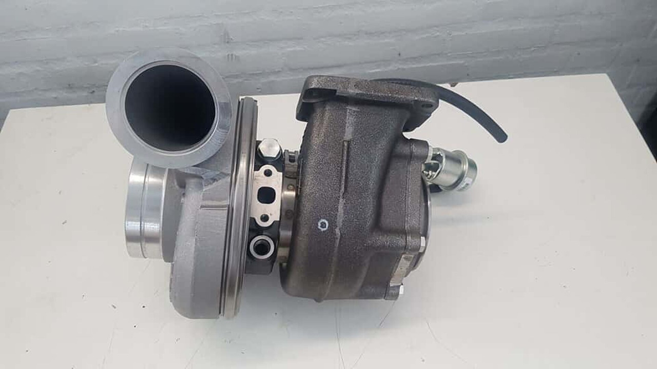 VOLVO D13K FH/FM 2013- E6 TURBOCOMPRESSOR V 21989961 - Turbo - Veoauto: pilt 2 VOLVO D13K FH/FM 2013- E6 TURBOCOMPRESSOR V 21989961 - Turbo - Veoauto: pilt 2