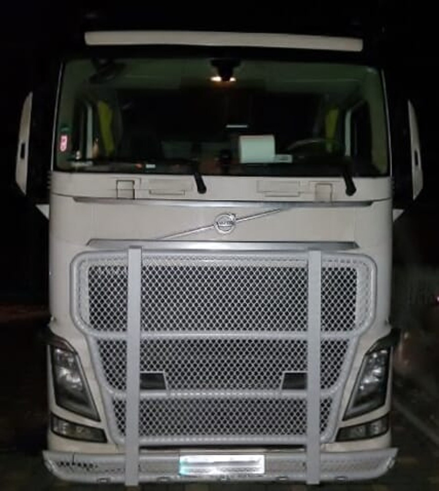 Volvo FH4 BULLBAR RVS primer NIET GESPOTEN 000010 - Pealisehitus ja välispind - Veoauto: pilt 4 Volvo FH4 BULLBAR RVS primer NIET GESPOTEN 000010 - Pealisehitus ja välispind - Veoauto: pilt 4